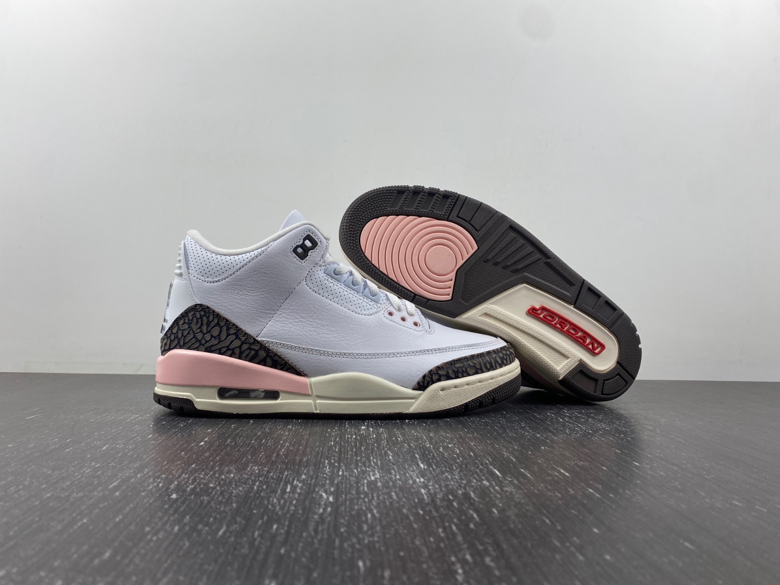 AIR JORDAN 3 RETRO