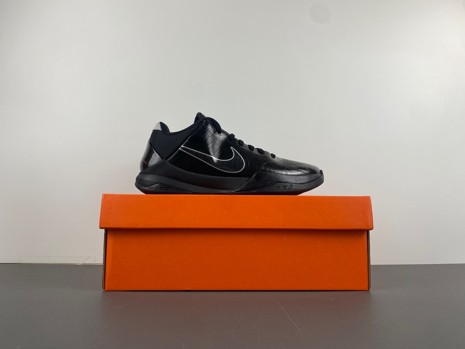 Nike Kobe 5 Blackout 386429-003